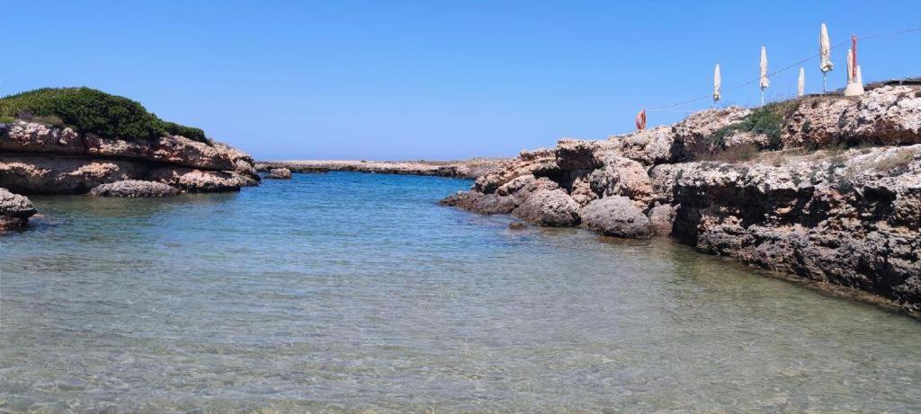Hotel Scoglio Degli Achei Torre Santa Sabina Eksteriør bilde