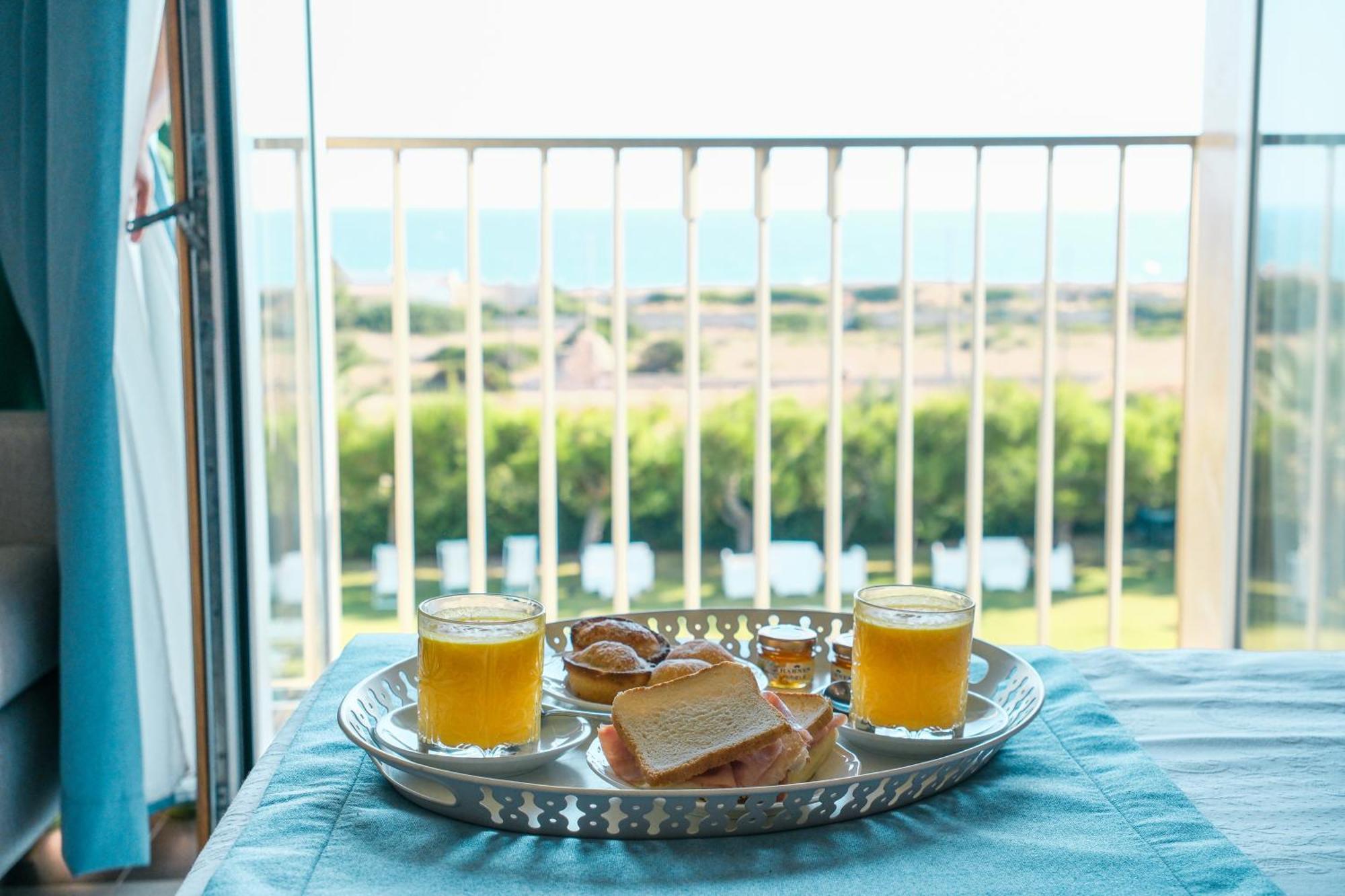Hotel Scoglio Degli Achei Torre Santa Sabina Eksteriør bilde